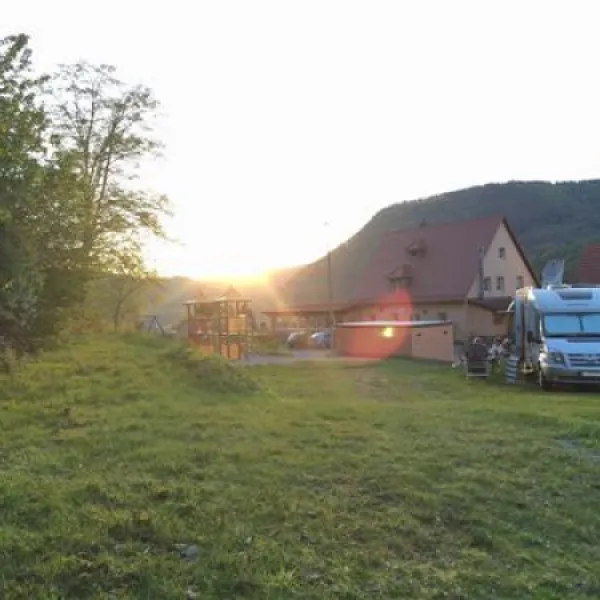 camping-der-naturfreunde-annweiler-am-trifels-uy0c5