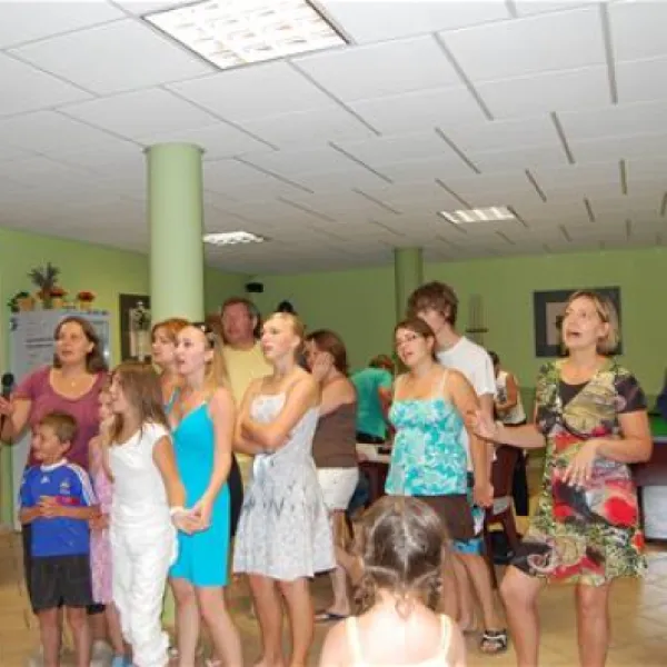 camping-saintpal-son-parc-longue-legue-mostujouls-znyio