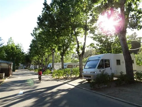camping-caravaning-marbella-playa-marbella-voz85