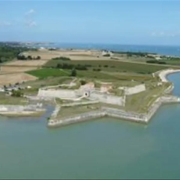 camping-les-maraises-st-martin-de-re-pzigt