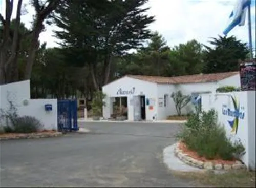 camping-les-maraises-st-martin-de-re-y4boi