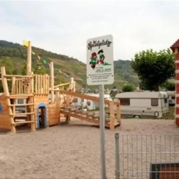 campingpark-zellmosel-zellkaimt-mosel-0xehb