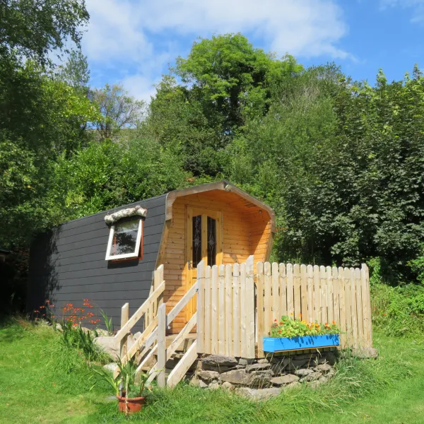 hungry-hill-lodge-hostel-camping-adrigole-e1i43