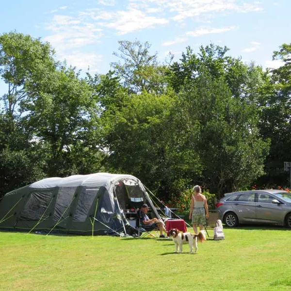 Hungry Hill Lodge and Campsite
