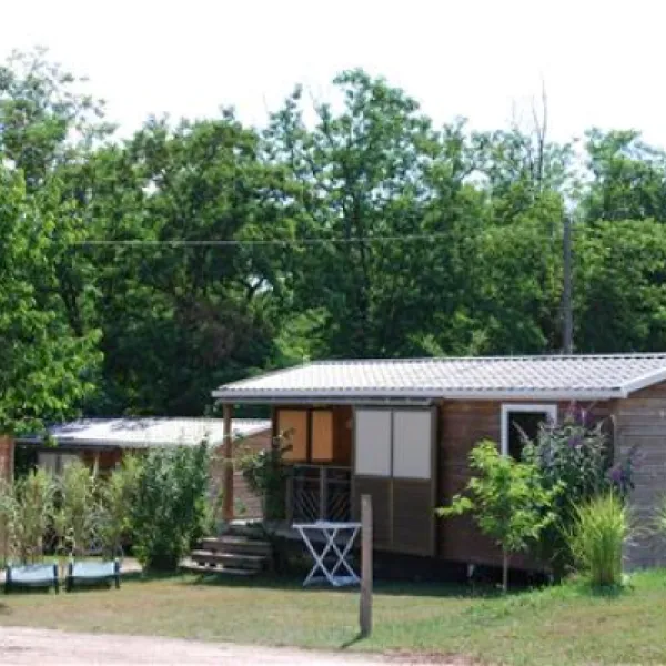 flower-camping-la-sagne-vitrac-0z9t6