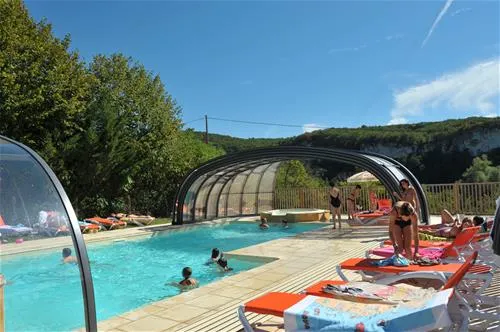 flower-camping-la-sagne-vitrac-hn14c