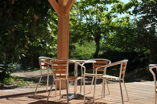 flower-camping-la-sagne-vitrac-ipdum