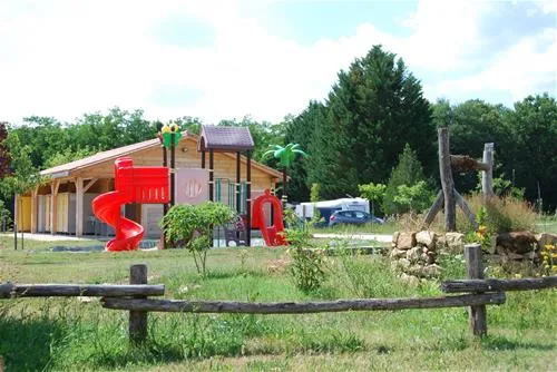 flower-camping-la-sagne-vitrac-y3l9n