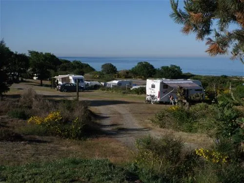 sandvig-familie-camping-allinge-lx1ol