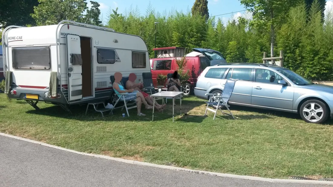 camping-mun-les-lucs-drme-tc1tn