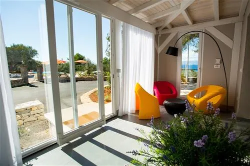 waterman-beach-village-supetar-dnflk