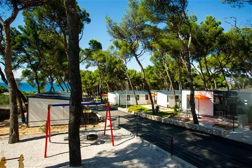 waterman-beach-village-supetar-norwt