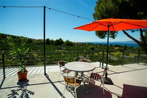 waterman-beach-village-supetar-q4bzr