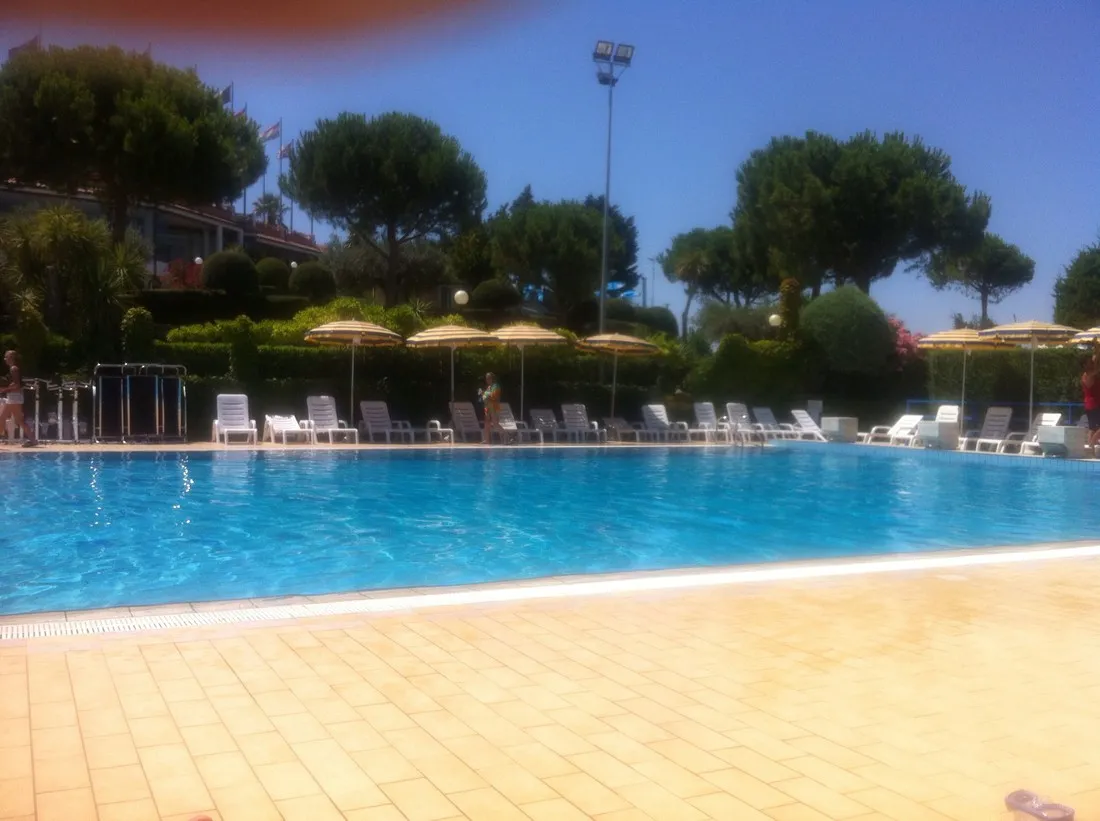 campeggio-europe-garden-silvi-7pfoq