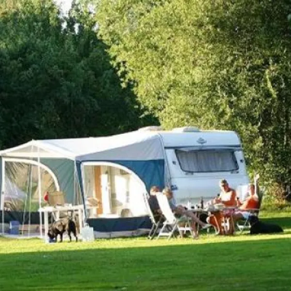 camping-du-domaine-du-lac-blangylechateau-lyrzp