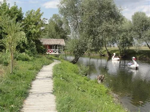 camping-natura-parc-chichis-j0txd