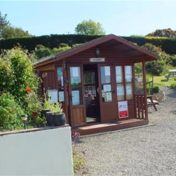 gwaun-vale-holiday-touring-p-fishguard-cnj3n