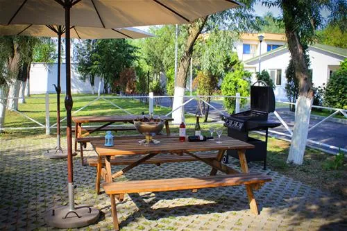 hanul-piratilor-camping-village-mamaianavodari-ojisc