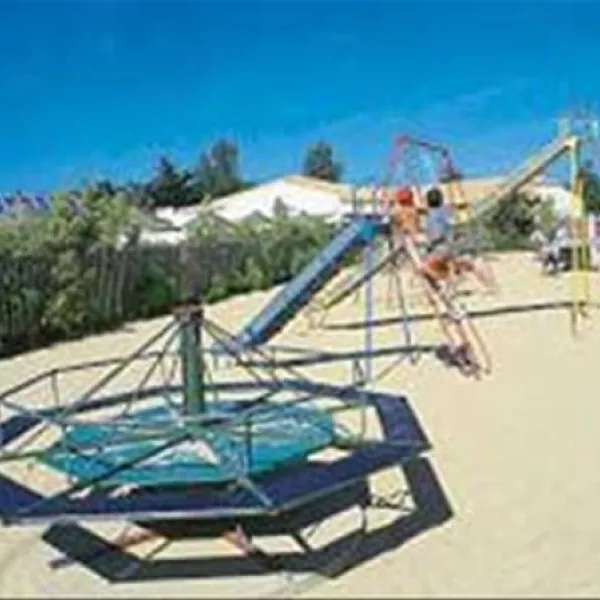 le-clarys-plage-saint-jean-de-monts-t0otv