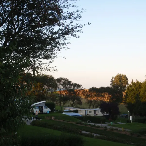camping-municipal-du-mesnil-st-aubin-sur-mer-pljbu