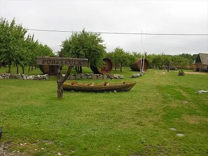 camp-vetsi-tall-kassari-saar-pm7tg