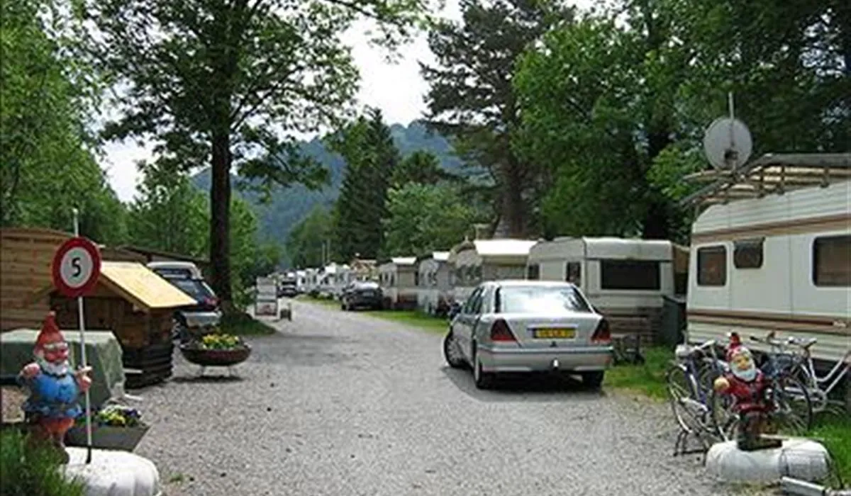 camping-hopfreben-brunnen-c9gfm