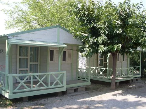 eden-camping-lattes-cjfva