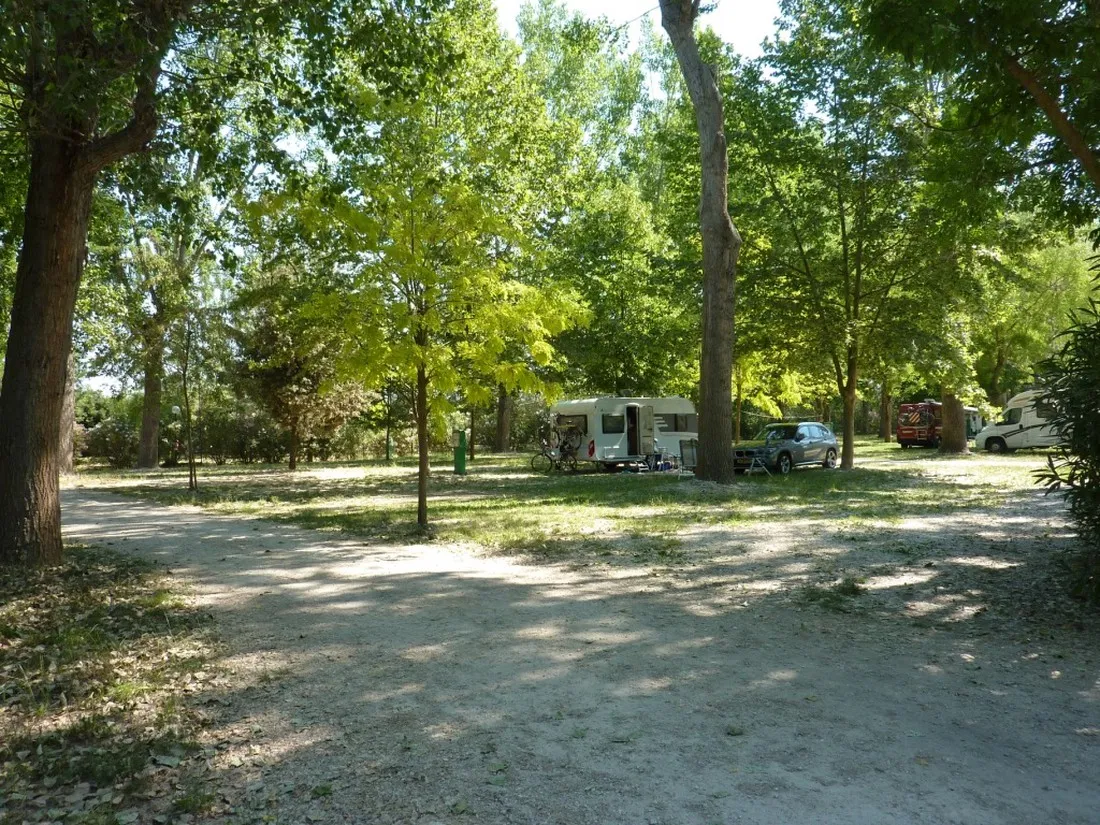 camping-village-tiber-roma-dlri4