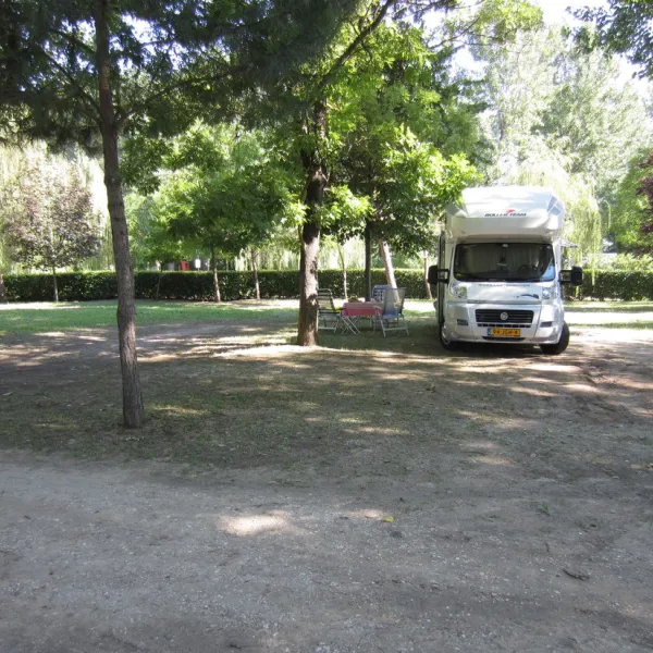 camping-village-tiber-roma-fwnjd
