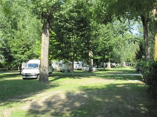 camping-village-tiber-roma-rj3in