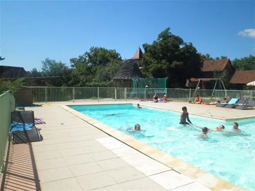 camping-pech-ibert-bduer-8fc7t