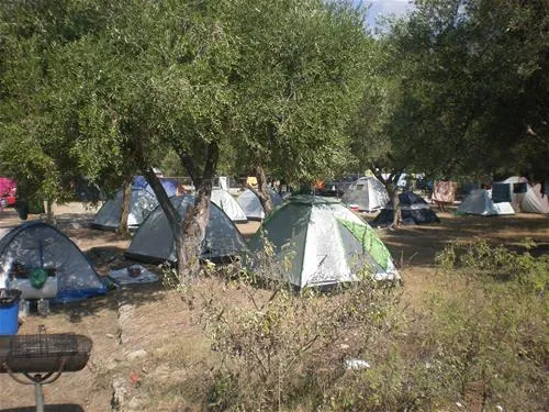 albania-camping-kranea-livadh-himare-huwcw
