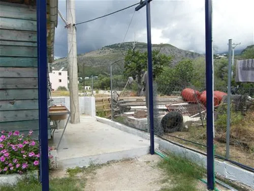 albania-camping-kranea-livadh-himare-mrvir
