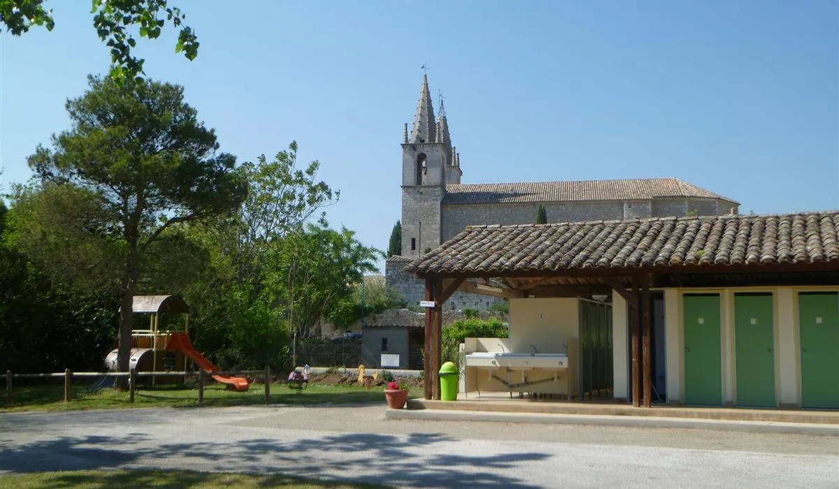 la-grenouille-goudargues-e7zcb