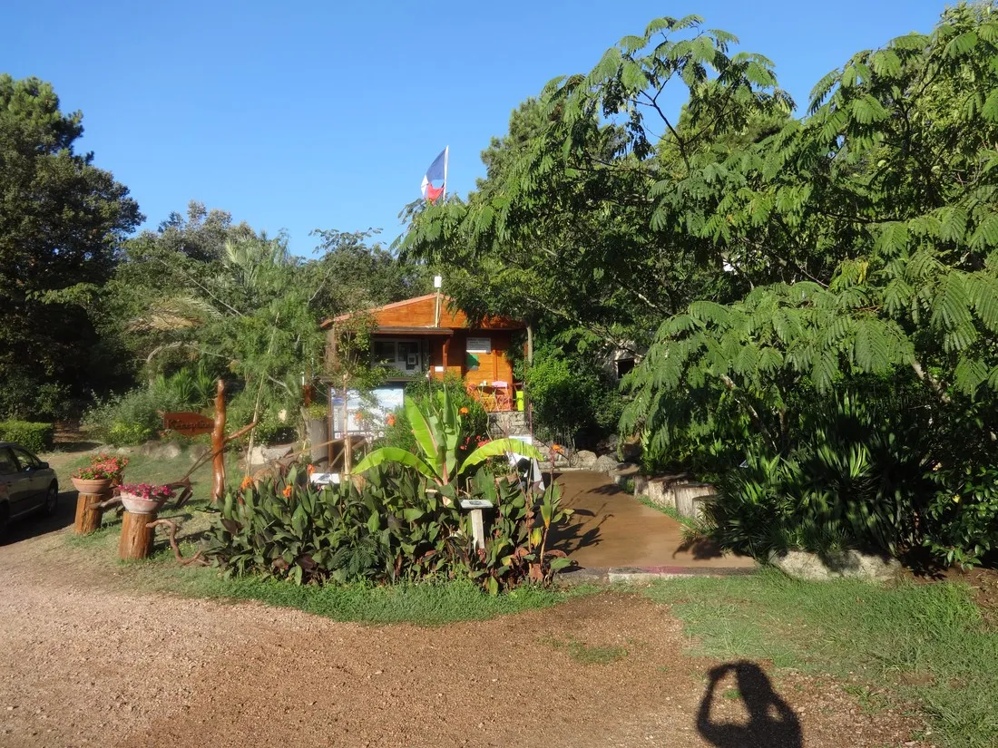 camping-arutoli-porto-vecchio-at90a