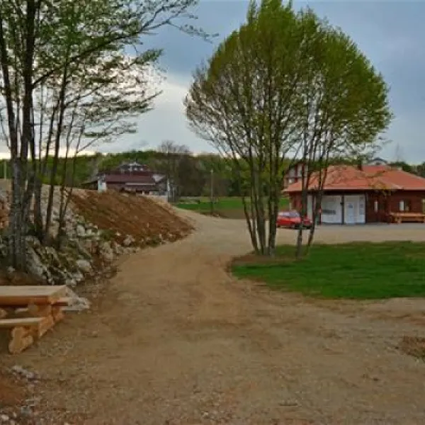 autocamp-korita-rakovica-ft0b2