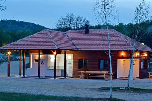 autocamp-korita-rakovica-oelwf