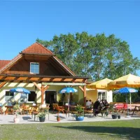 camping-am-badesee-mhlen-in4vj