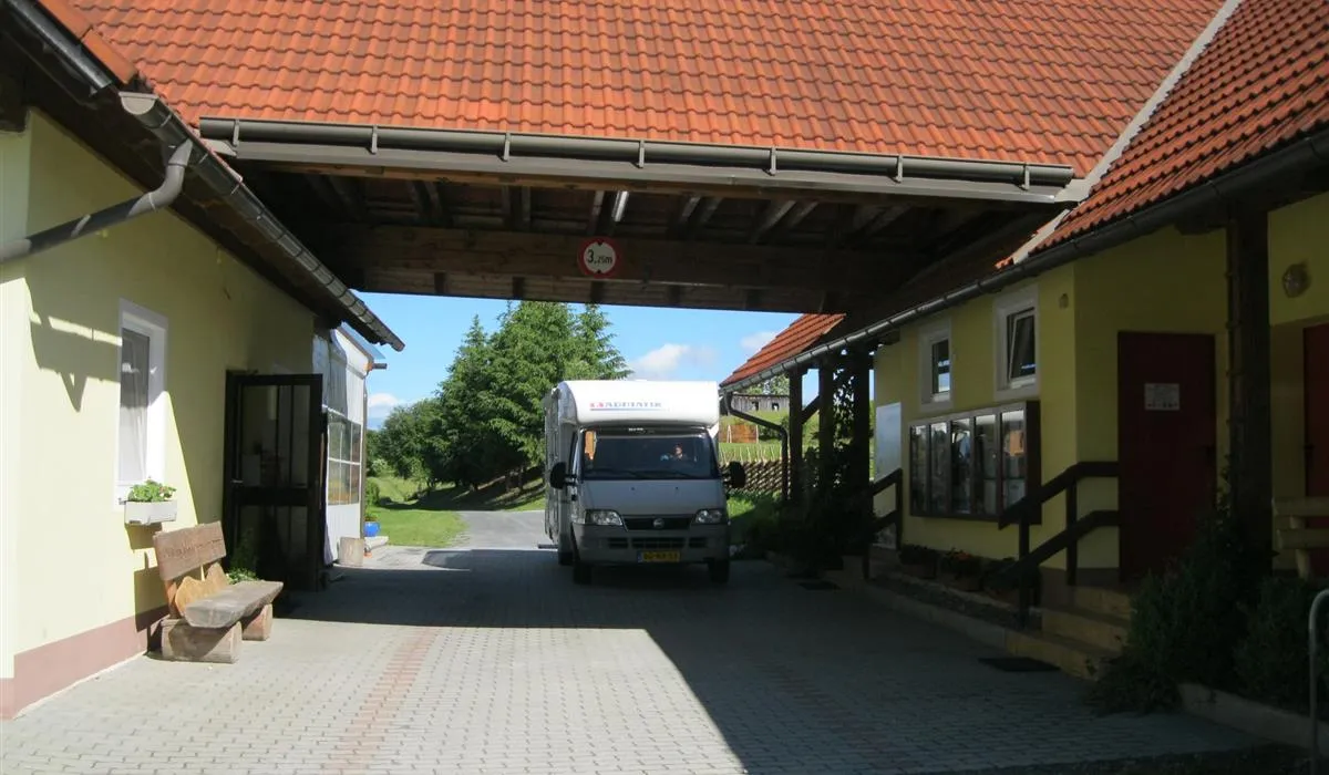 camping-am-badesee-mhlen-sggxm