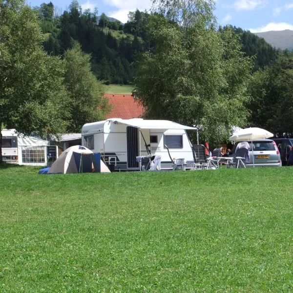 camping-am-badesee-mhlen-uabjf