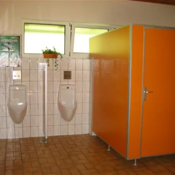 camping-am-badesee-mhlen-uib8a