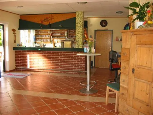 camping-am-badesee-mhlen-xzrga