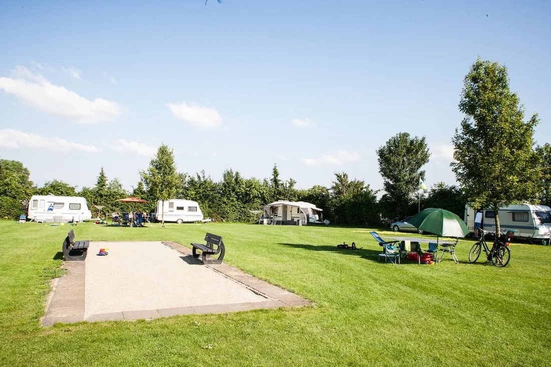 kampeerboederij-de-runsvoort-helvoirt-mkcbn