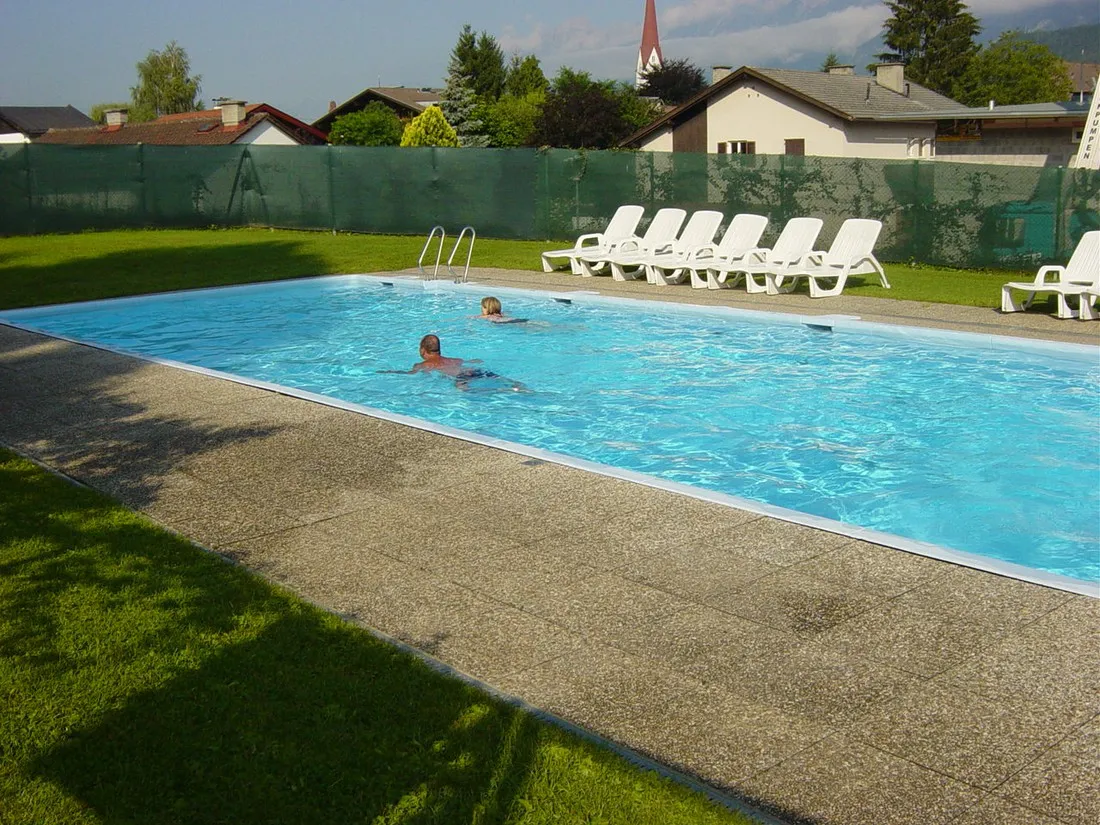 schloss-camping-aschach-volders-dwghd