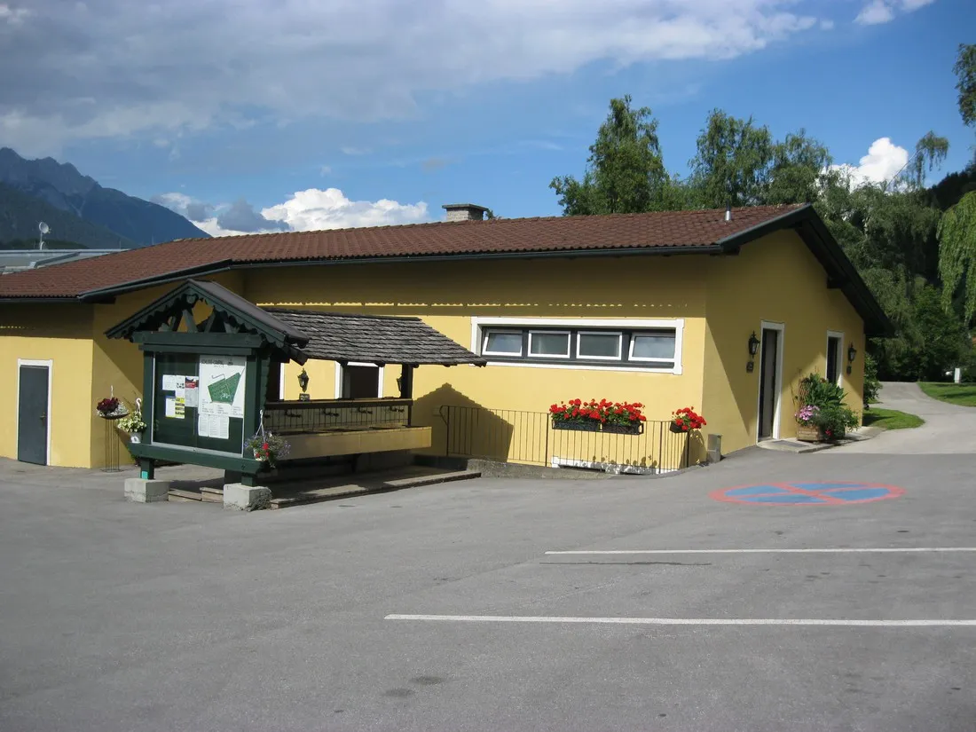 schloss-camping-aschach-volders-tvsw2
