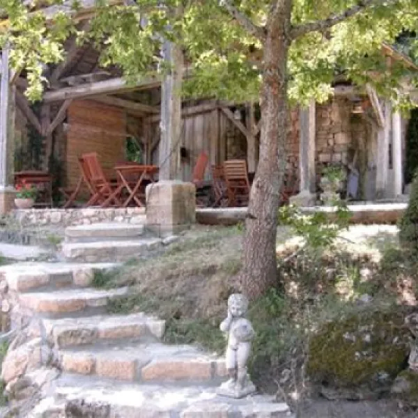 hermitage-rochas-couchaud-st-robert-tyhpd