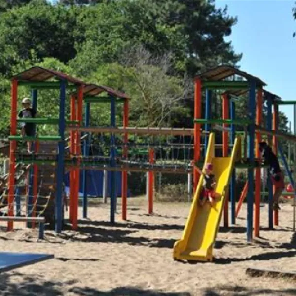 camping-les-lacs-soulac-sur-mer-9lnfj