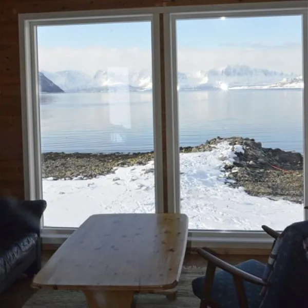 arctic-fjordcamp-troms-90wdp