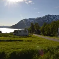 arctic-fjordcamp-troms-ecdtd