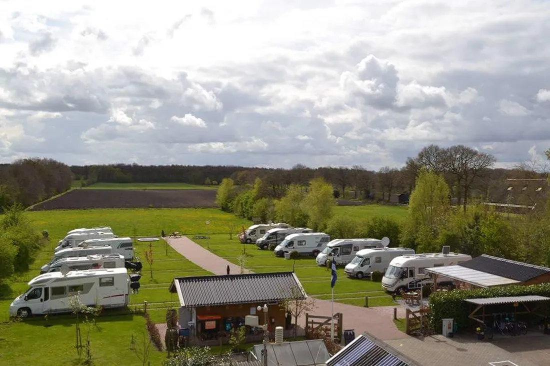 camperplaats-stoutenburght-de-blesse-ctz7u